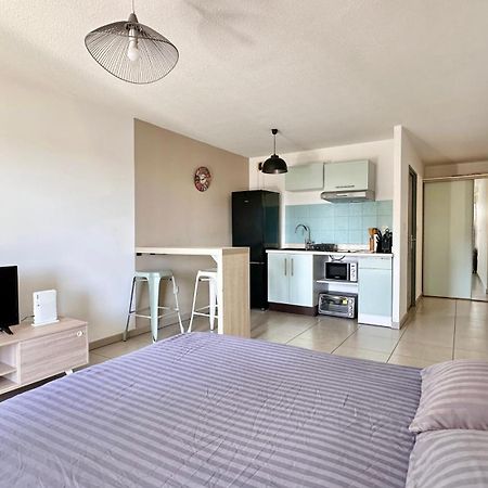 Studio Cosy Tout Equipe - Idealement Situe Saint-Denis Ngoại thất bức ảnh