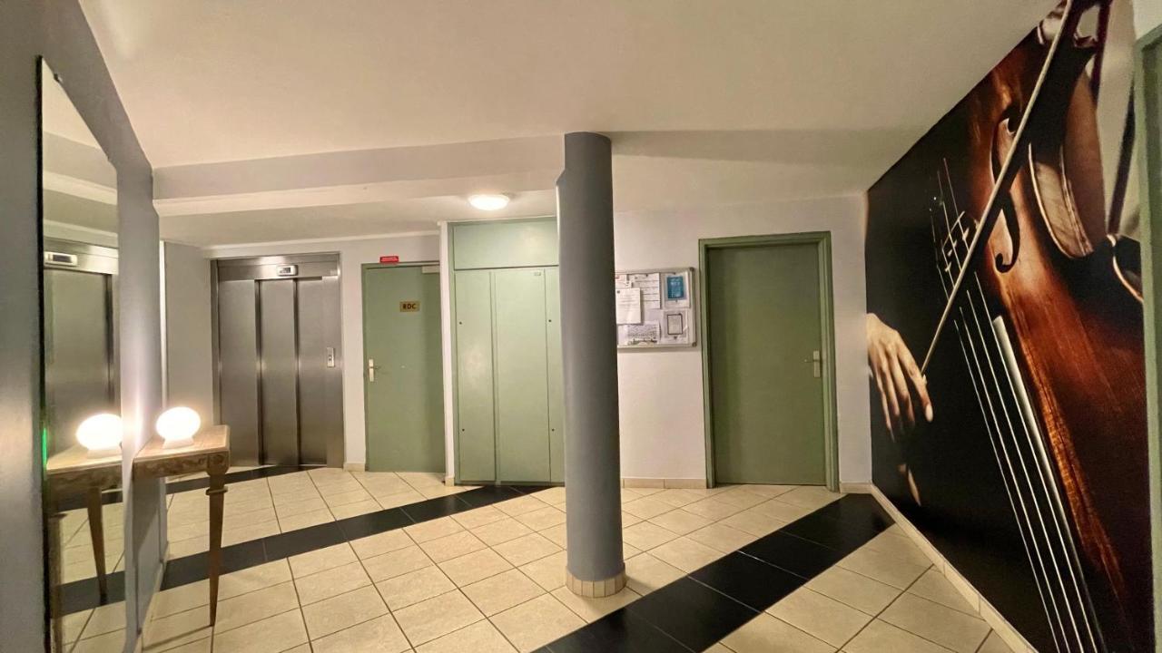 Studio Cosy Tout Equipe - Idealement Situe Saint-Denis Ngoại thất bức ảnh